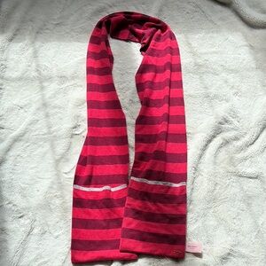 Juicy Couture Extra Long Red Pink Purple Extra long scarf with pockets